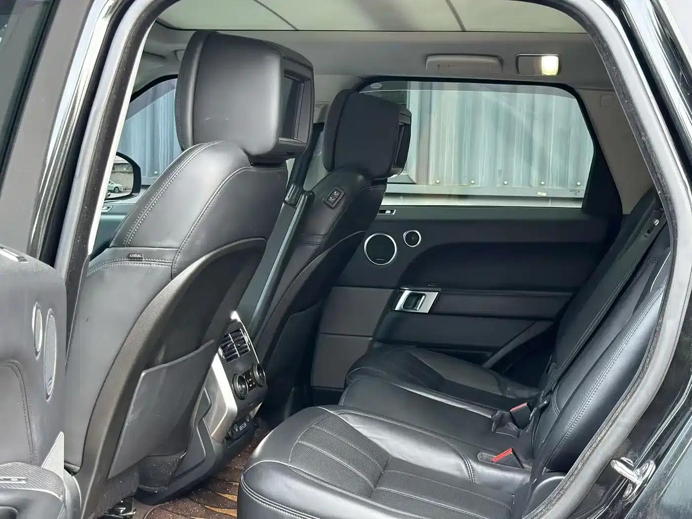 Range Rover Sport 2020 3.0 L6 SE — миниатюра 8