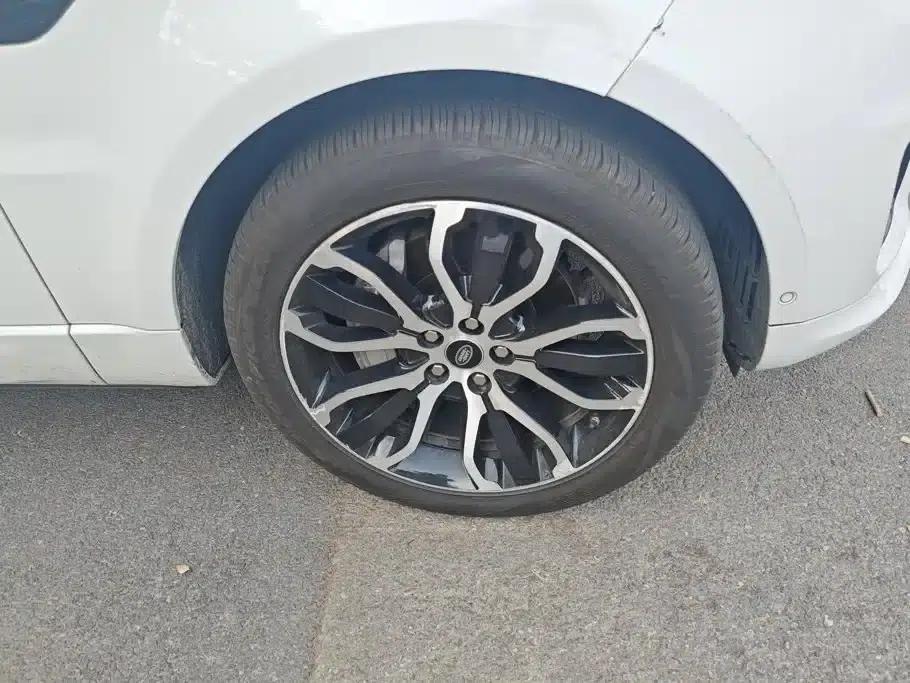 Range Rover Sport 2021 3.0 L6 Black Edition — миниатюра 6