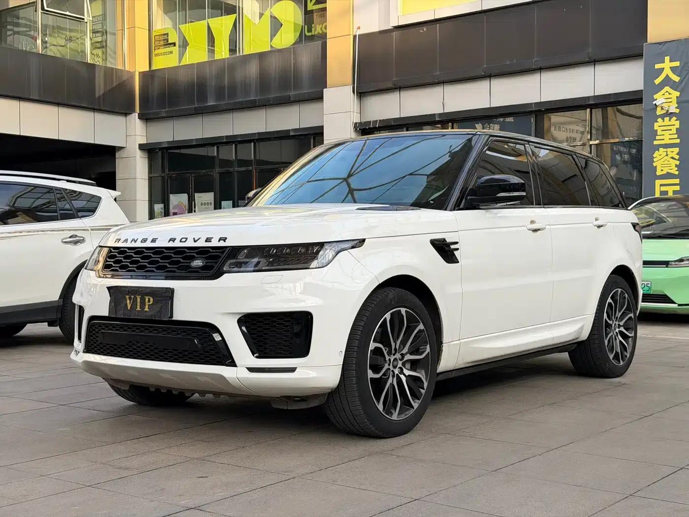 Range Rover Sport 2022 3.0 L6 Black Edition — миниатюра 1
