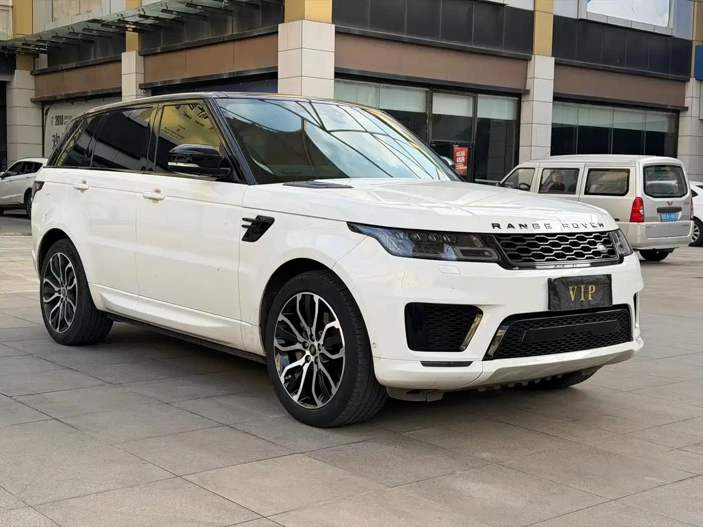 Range Rover Sport 2022 3.0 L6 Black Edition — миниатюра 2