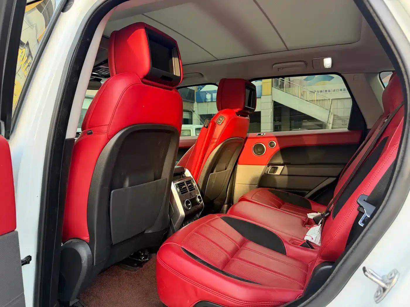 Range Rover Sport 2022 3.0 L6 Black Edition — миниатюра 7