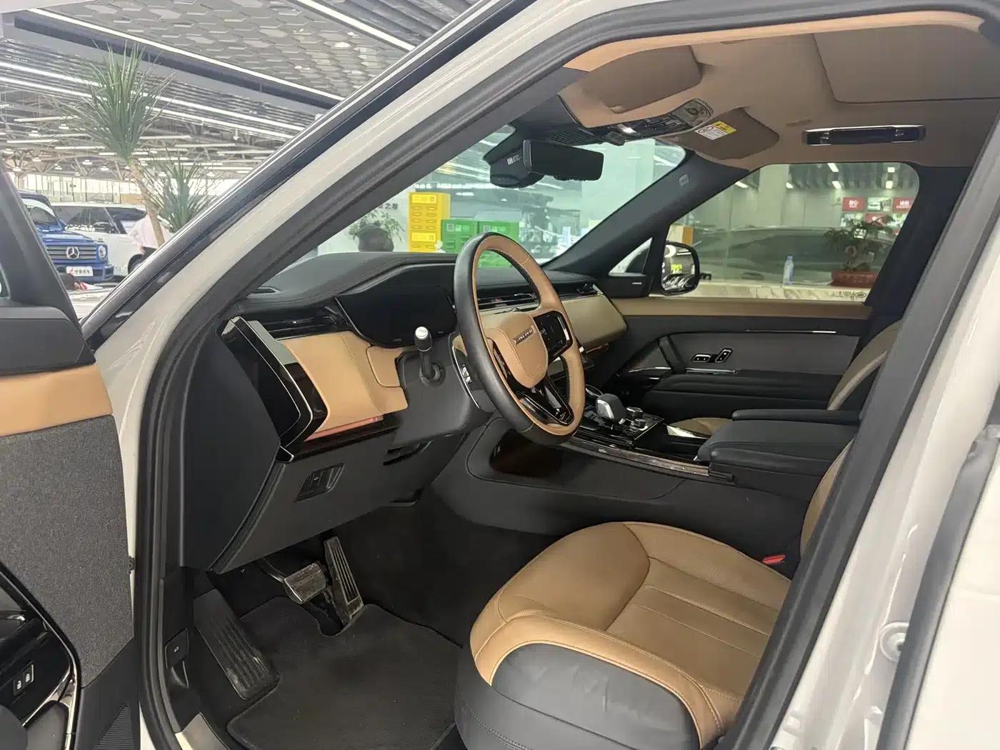 2023 Range Rover Sport 400PS Dynamic SE — миниатюра 2