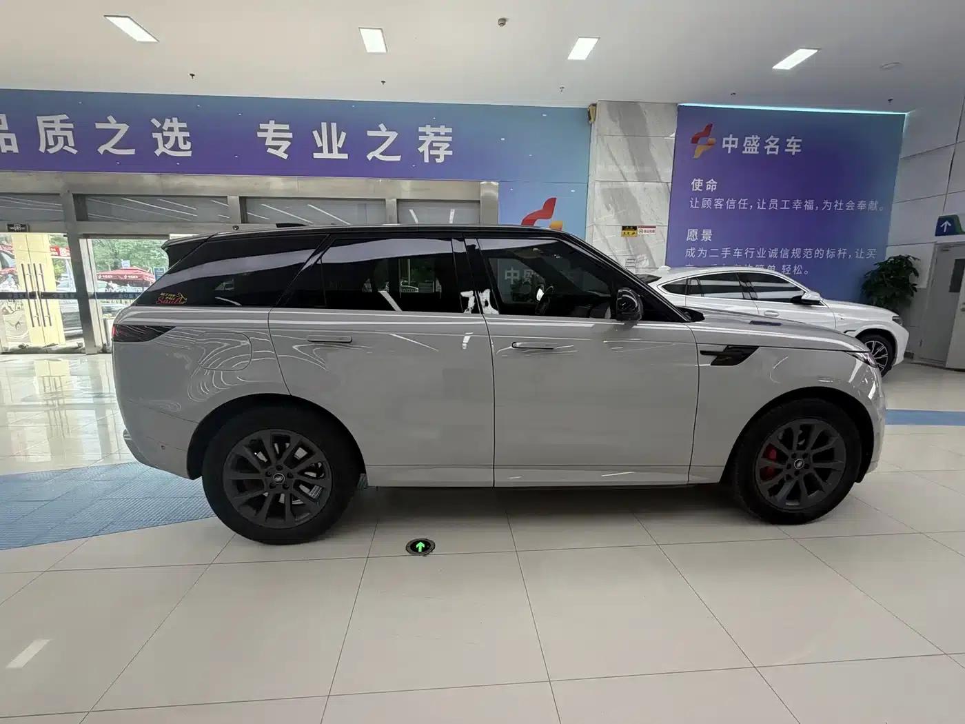 2023 Range Rover Sport 400PS Dynamic SE — миниатюра 14