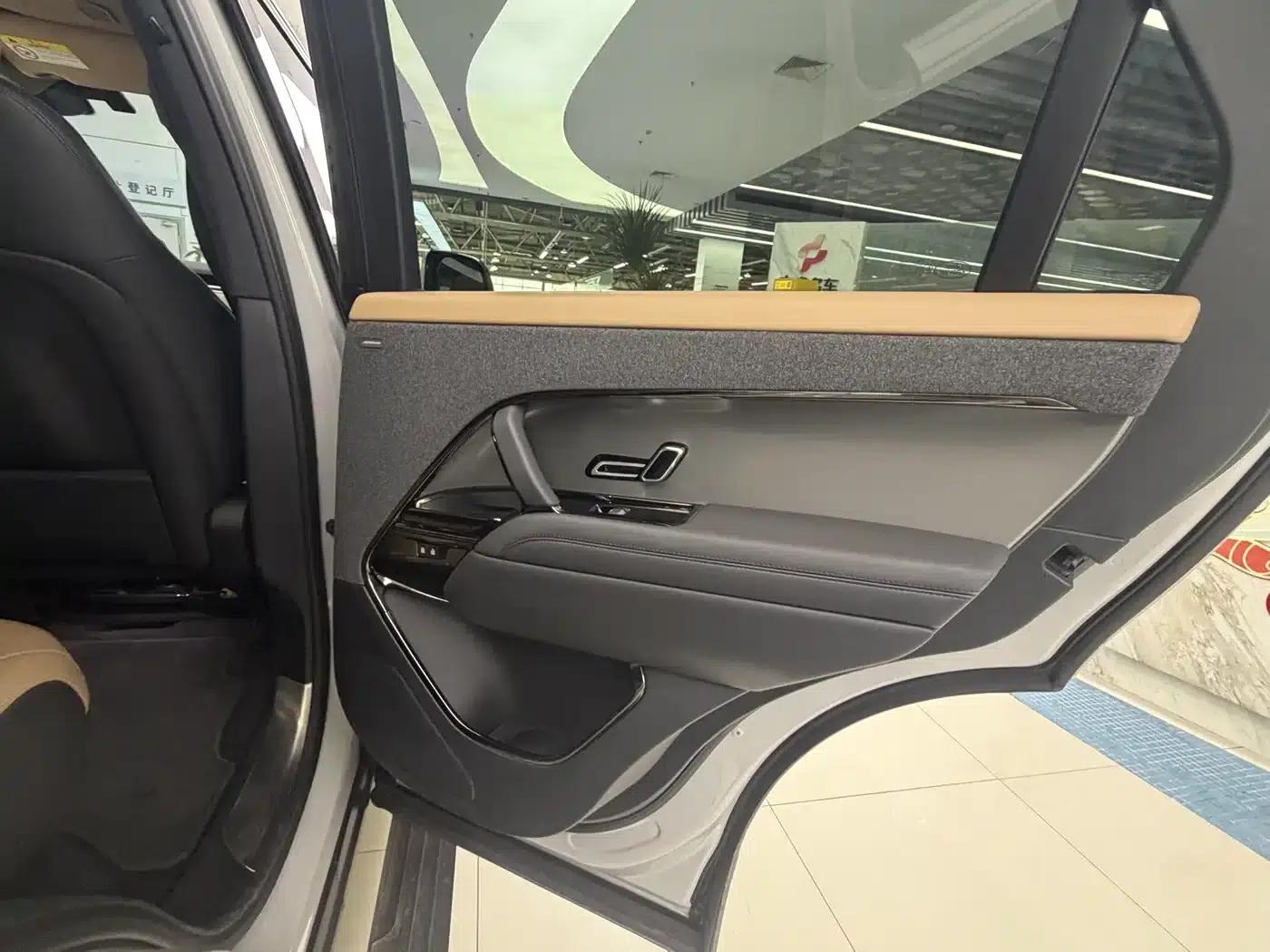 2023 Range Rover Sport 400PS Dynamic SE — миниатюра 8