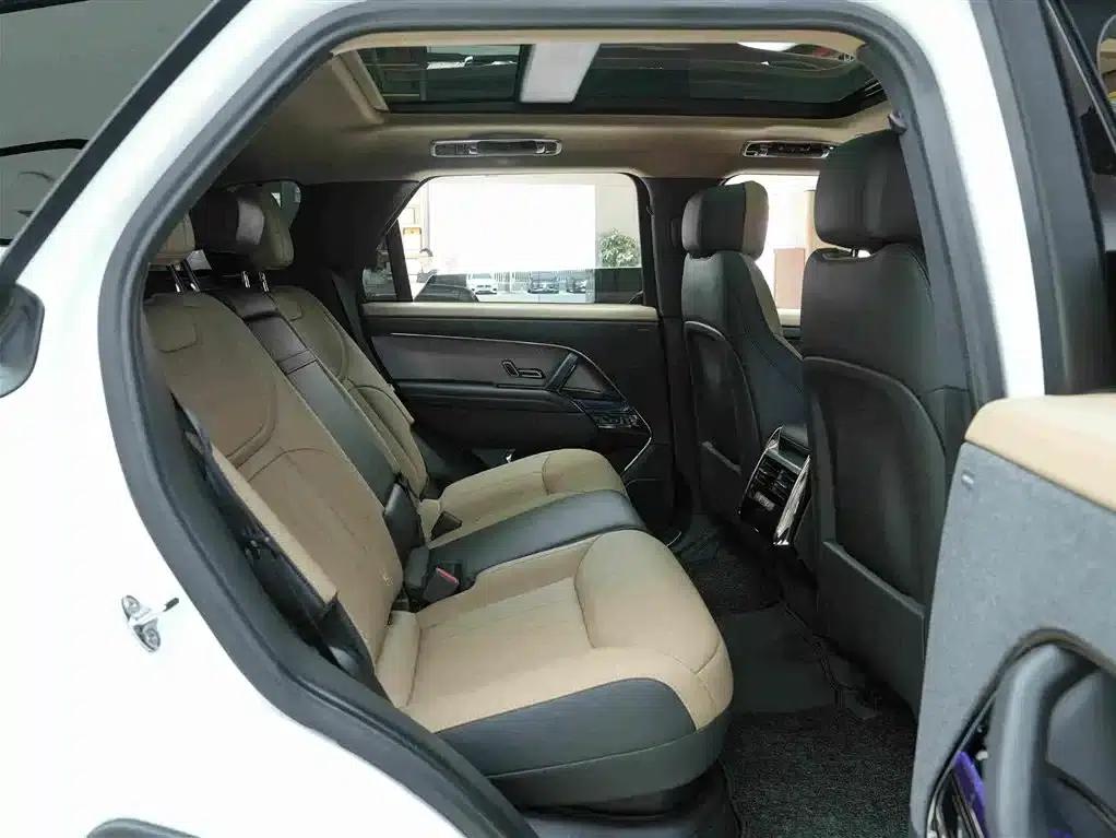 Range Rover Sport 2024 400PS Dynamic SE — миниатюра 13