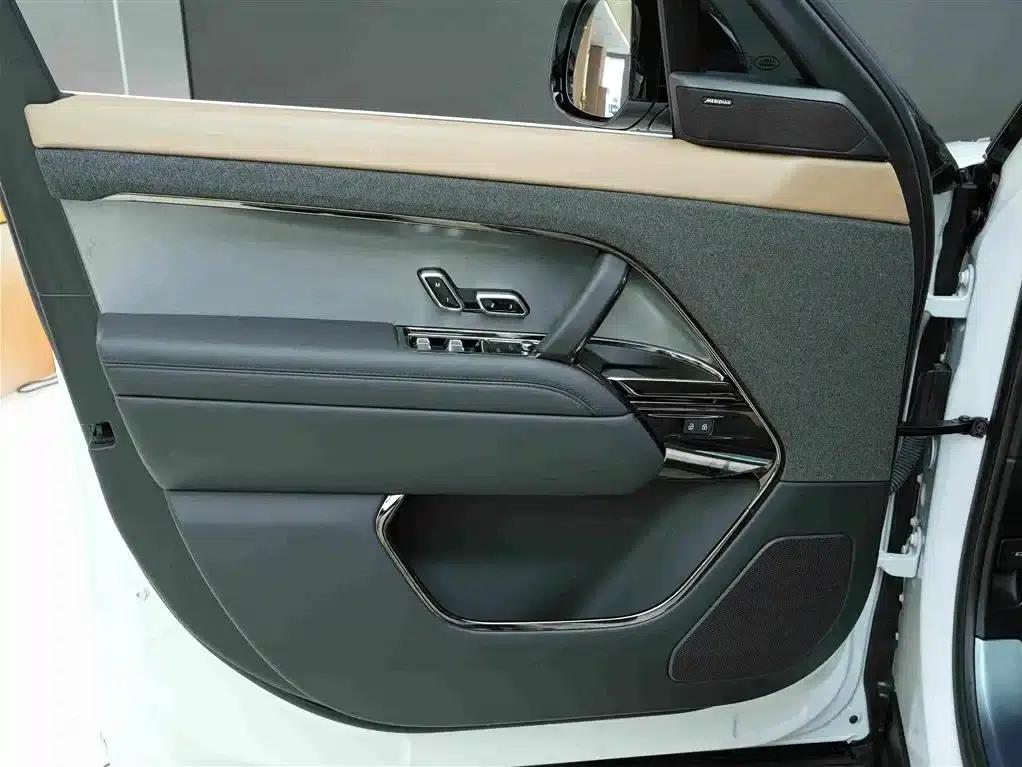 Range Rover Sport 2024 400PS Dynamic SE — миниатюра 14
