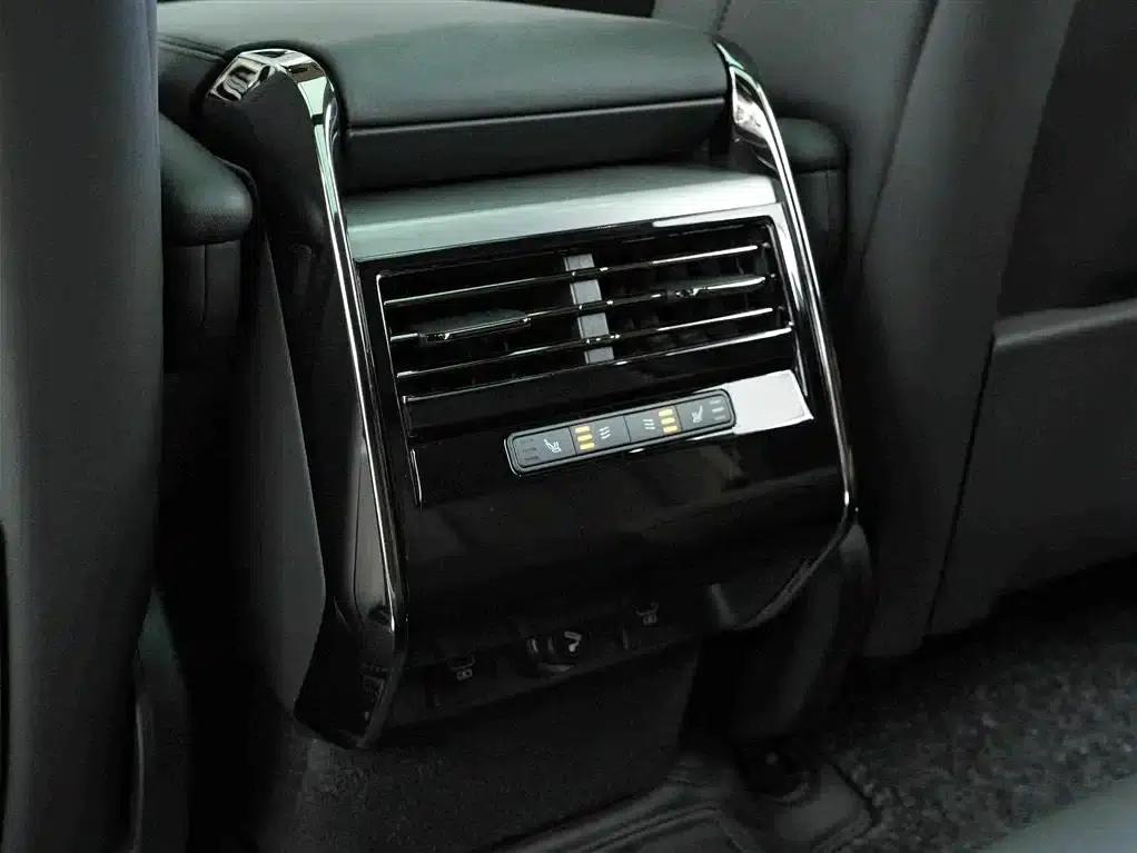 Range Rover Sport 2024 400PS Dynamic SE — миниатюра 16