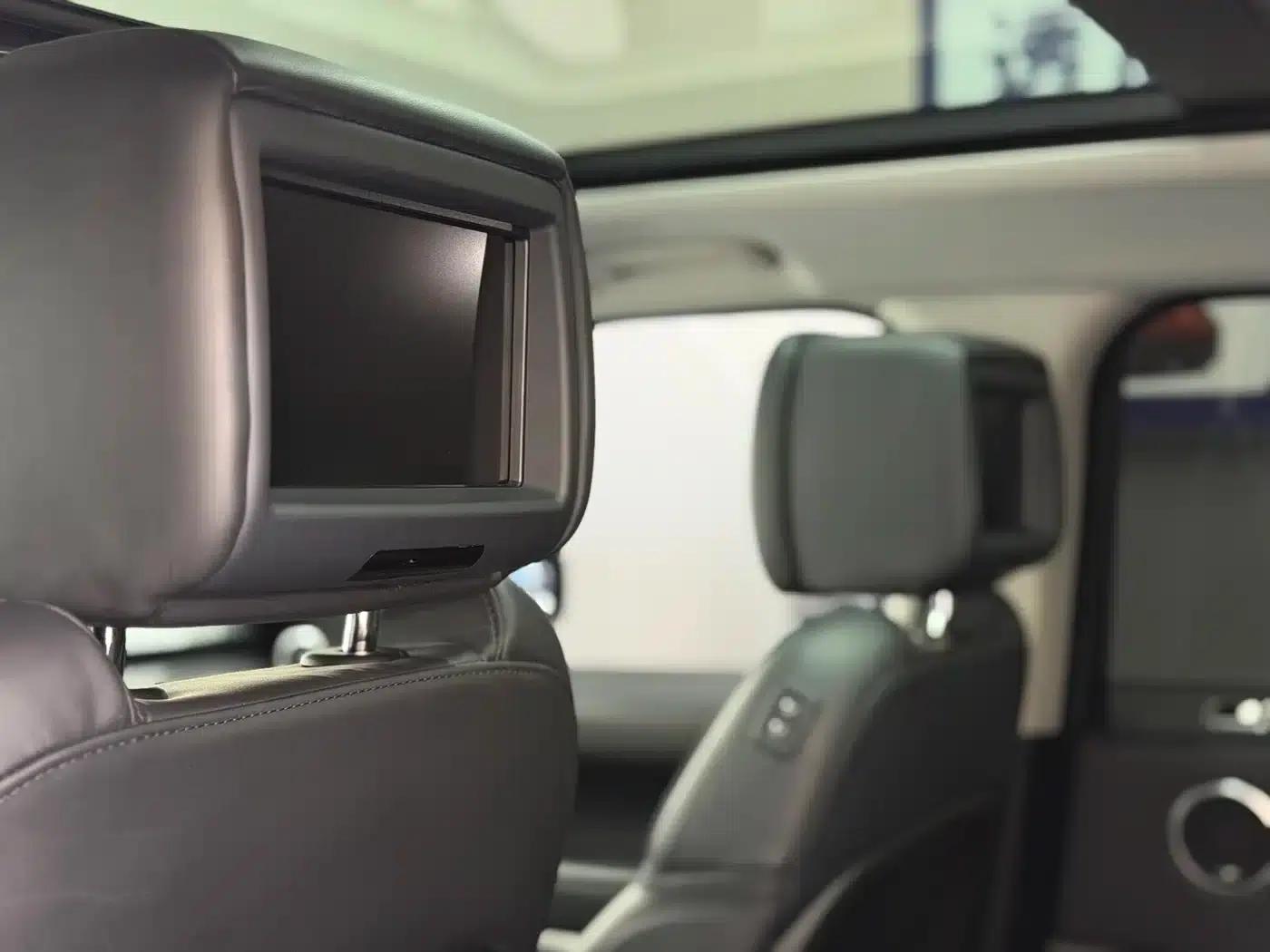 Range Rover Sport 2020 3.0 L6 HSE Dynamic — миниатюра 17