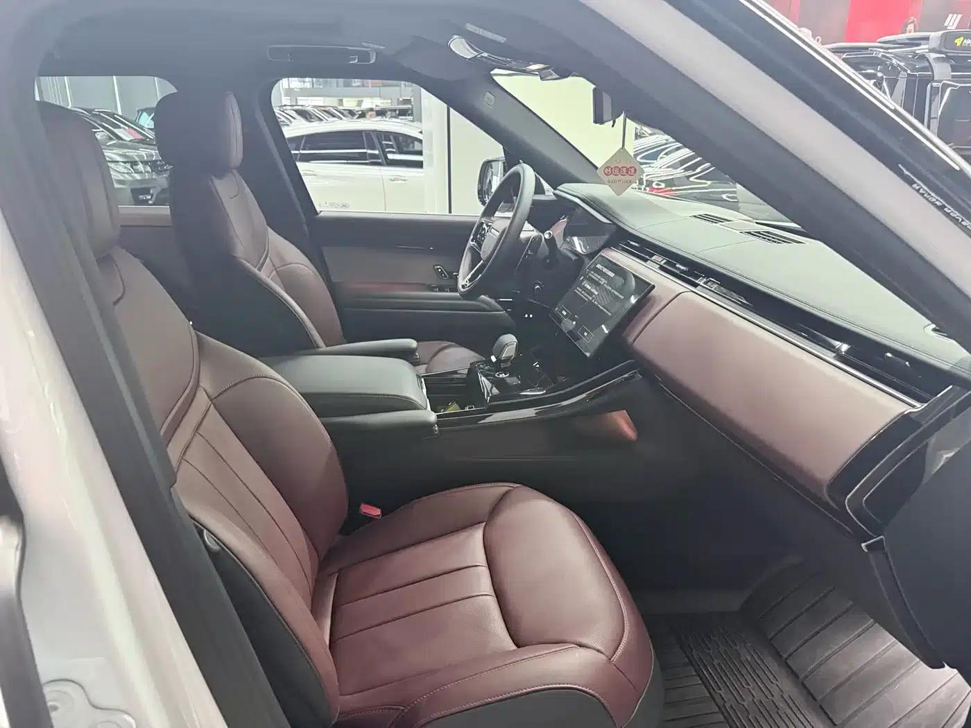 Range Rover Sport 2024 400PS Dynamic SE — миниатюра 8