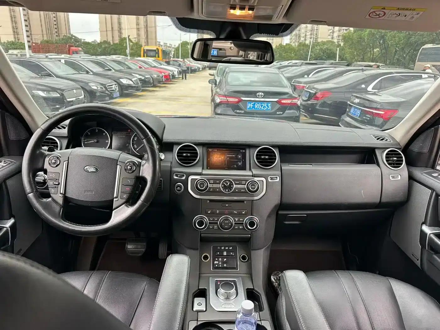 Discovery 2015 3.0 SDV6 HSE Diesel — миниатюра 8