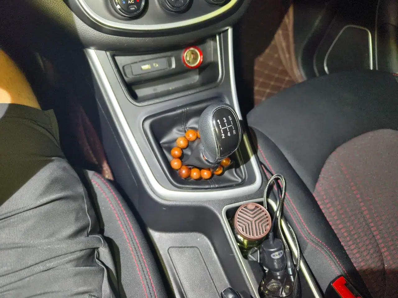 Baojun 560 2016 1.8L Manual Value Edition — миниатюра 14