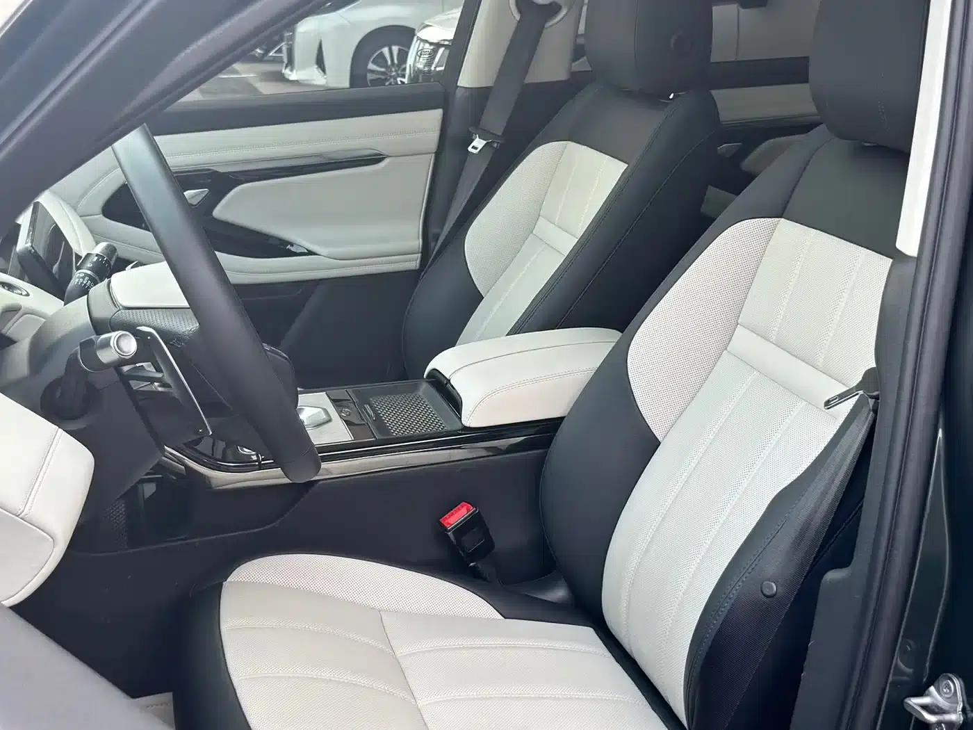 Range Rover Evoque 2022 Model: Evoque L 249PS R-Dynamic HSE Luxury Edition — миниатюра 11