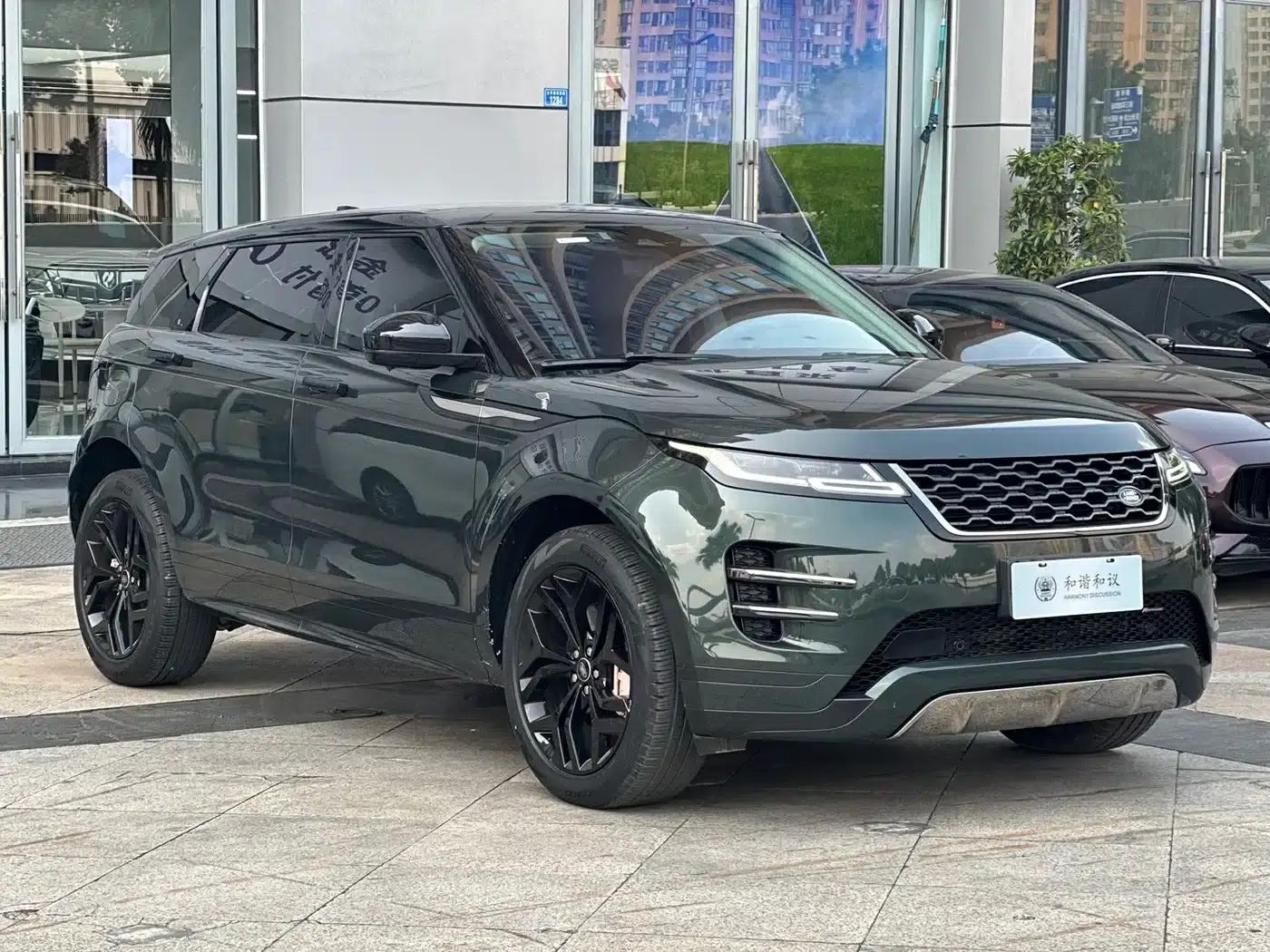 Range Rover Evoque 2022 Model: Evoque L 249PS R-Dynamic HSE Luxury Edition — миниатюра 3