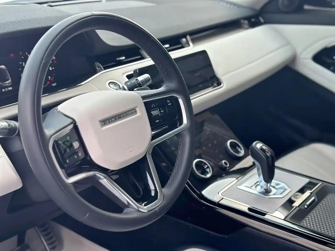 Range Rover Evoque 2022 Model: Evoque L 249PS R-Dynamic HSE Luxury Edition — миниатюра 9