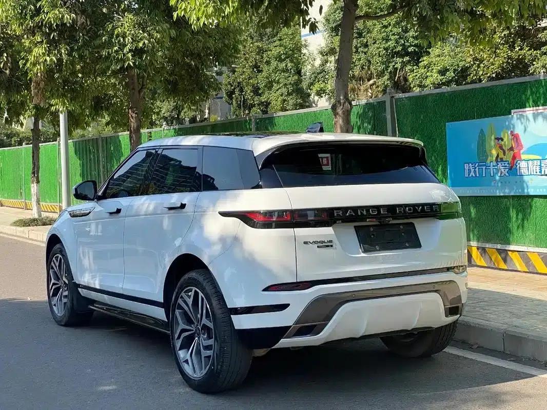 Range Rover Evoque 2022 Model, Evoque L 249PS R-Dynamic Luxury Edition — миниатюра 4
