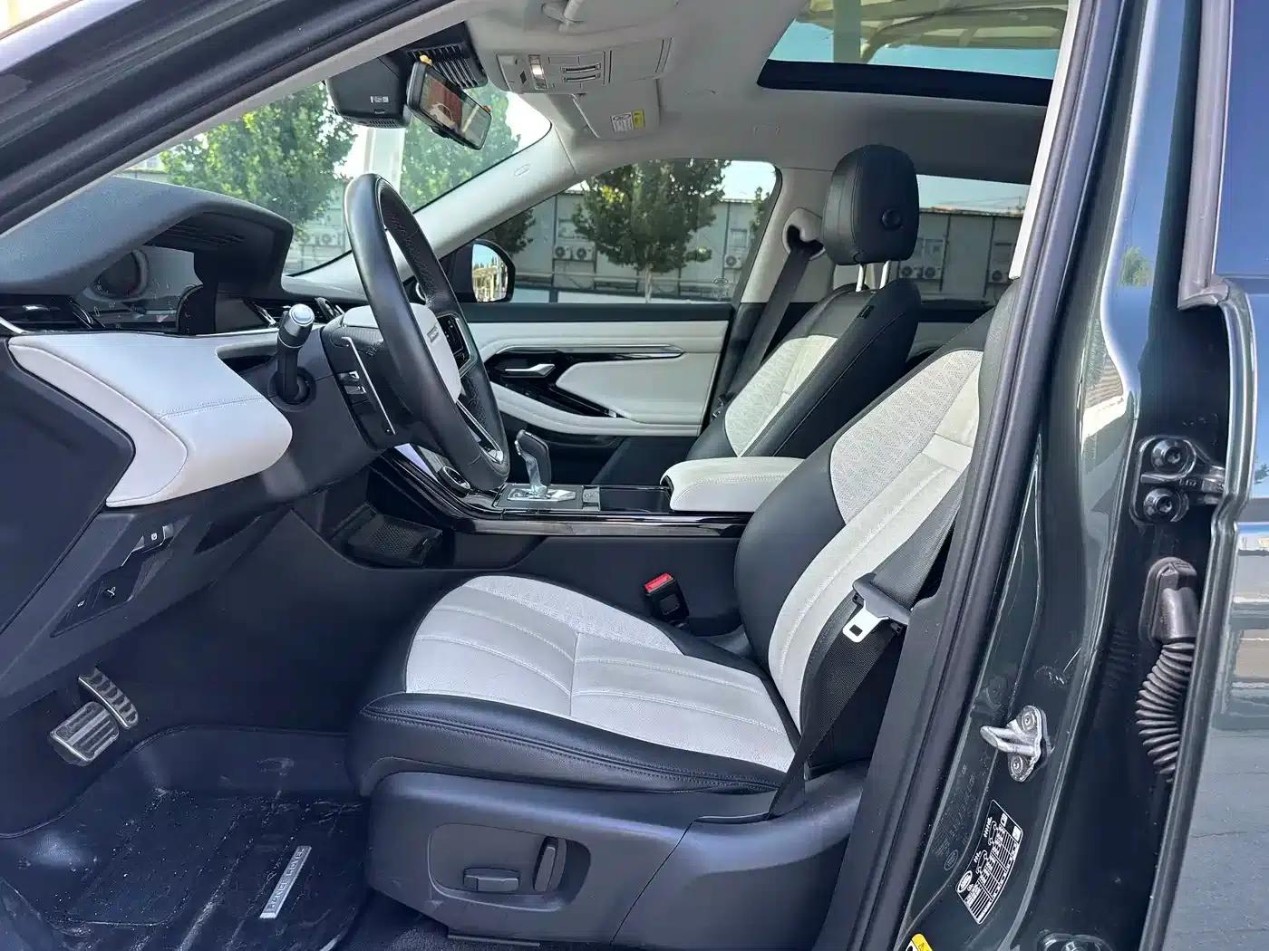 Range Rover Evoque 2021 Model: Evoque L 249PS R-Dynamic First Edition — миниатюра 7