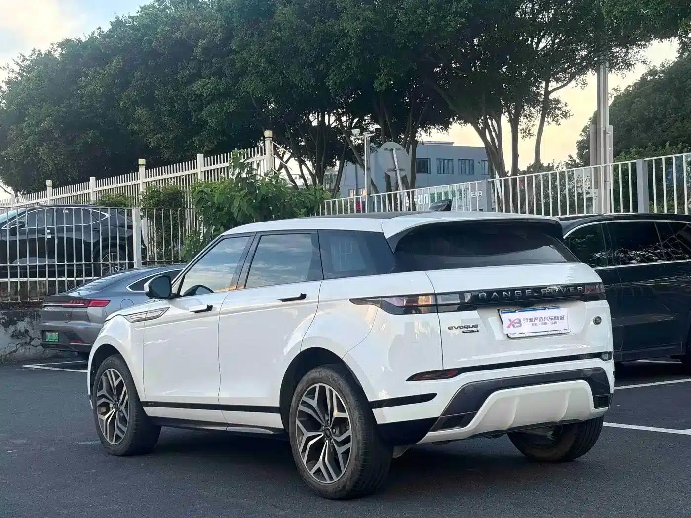 Range Rover Evoque 2020 249PS R-DYNAMIC SE Sport Tech Edition — миниатюра 4