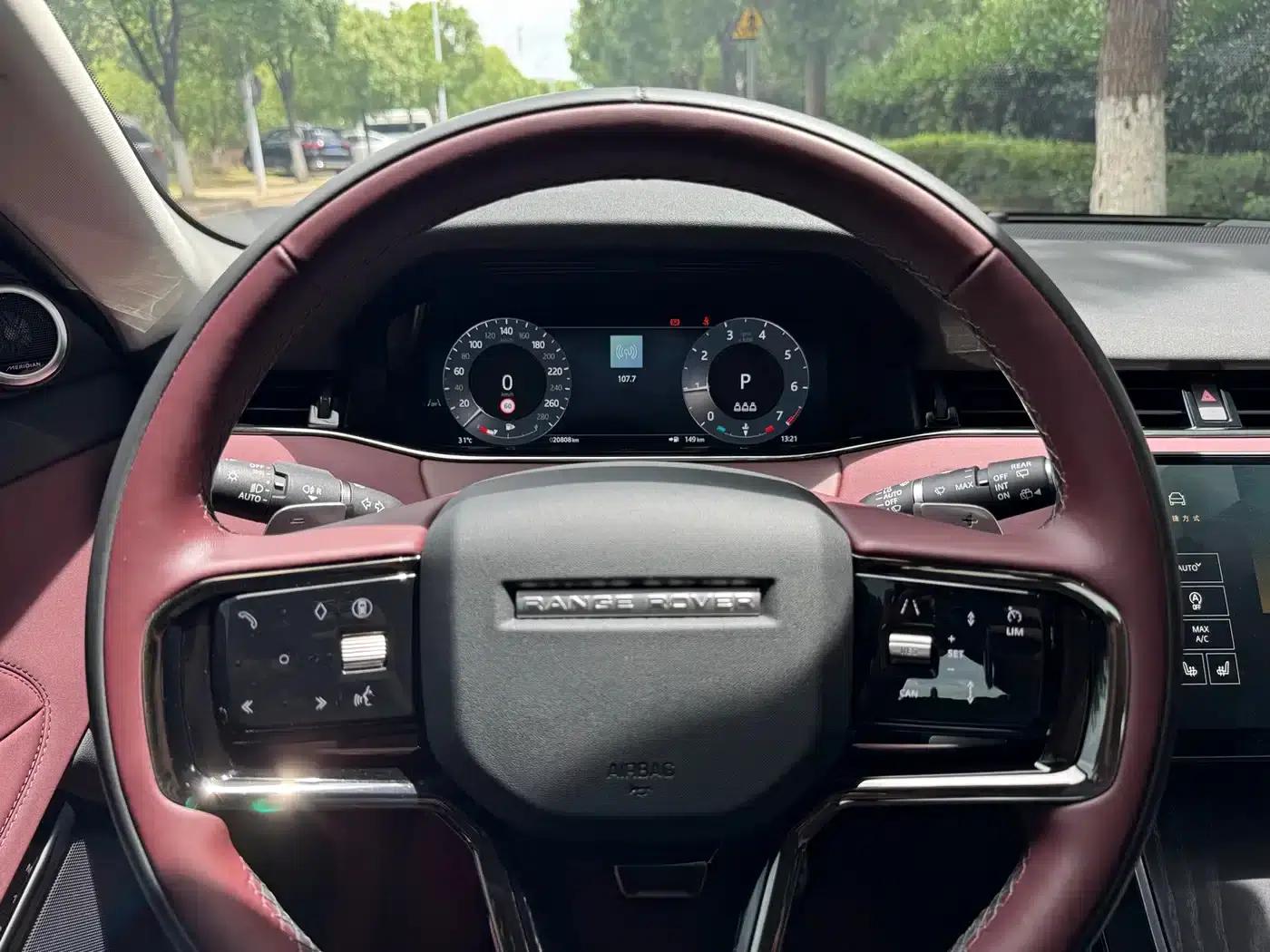 2024 Range Rover Evoque L SE Luxury Edition — миниатюра 10