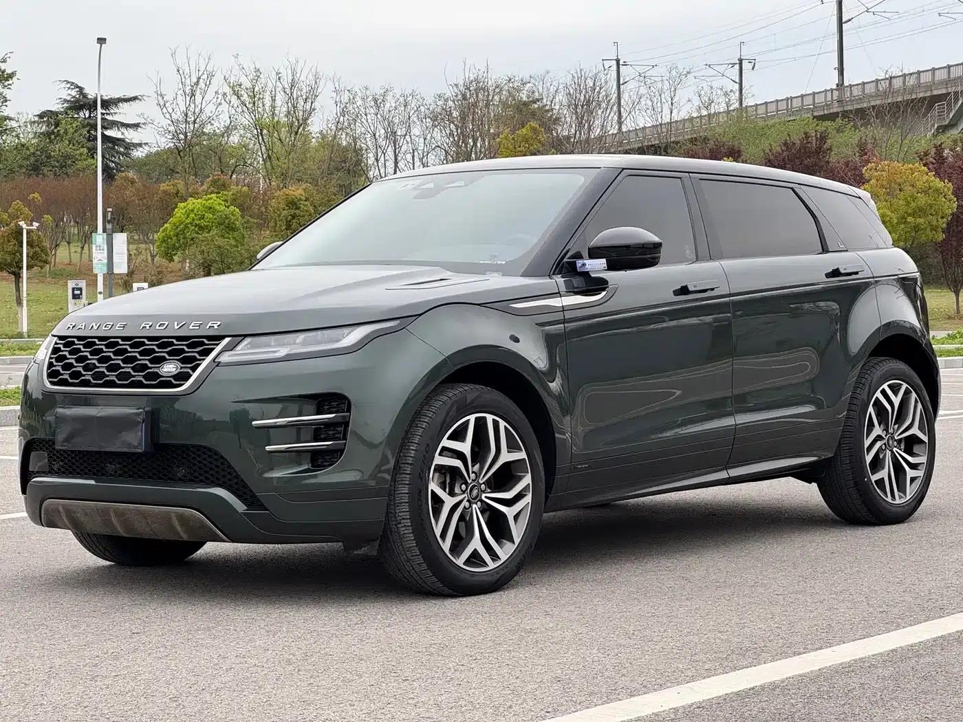 Range Rover Evoque 2022 Model, Evoque L 249PS R-Dynamic Luxury Edition — миниатюра 1