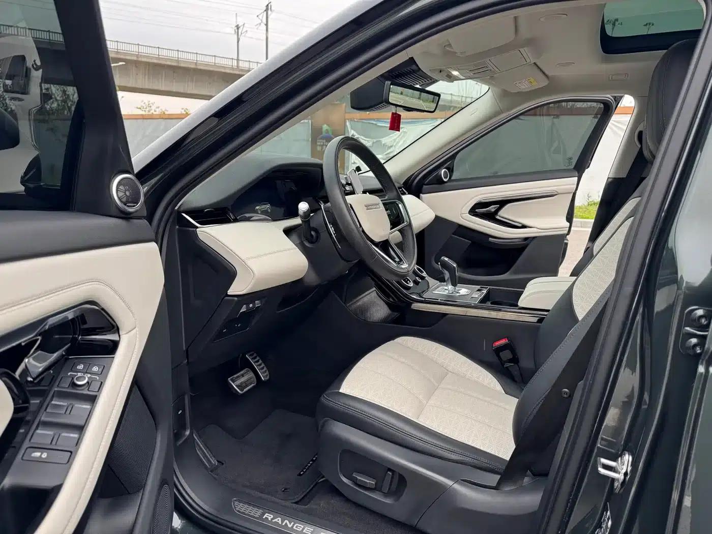 Range Rover Evoque 2022 Model, Evoque L 249PS R-Dynamic Luxury Edition — миниатюра 10