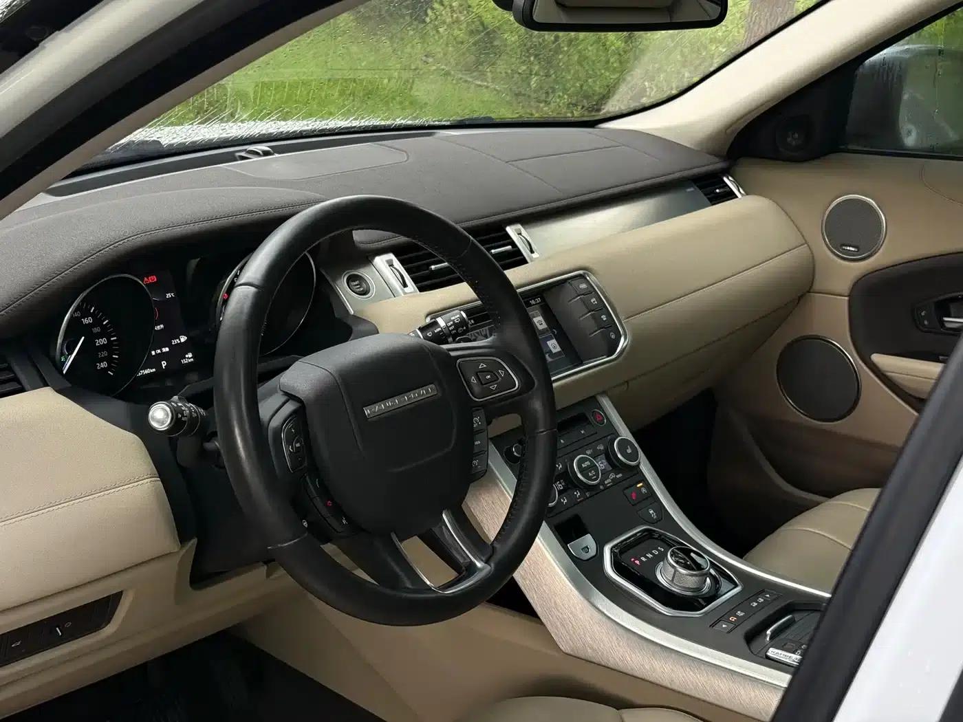 Range Rover Evoque 2016 2.0T SE Smart Edition — миниатюра 15