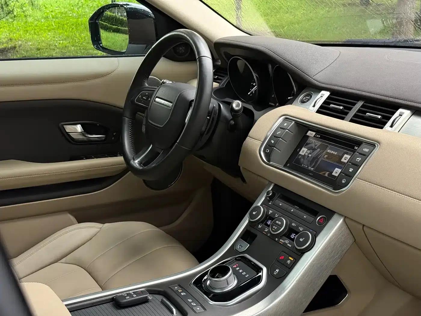 Range Rover Evoque 2016 2.0T SE Smart Edition — миниатюра 36