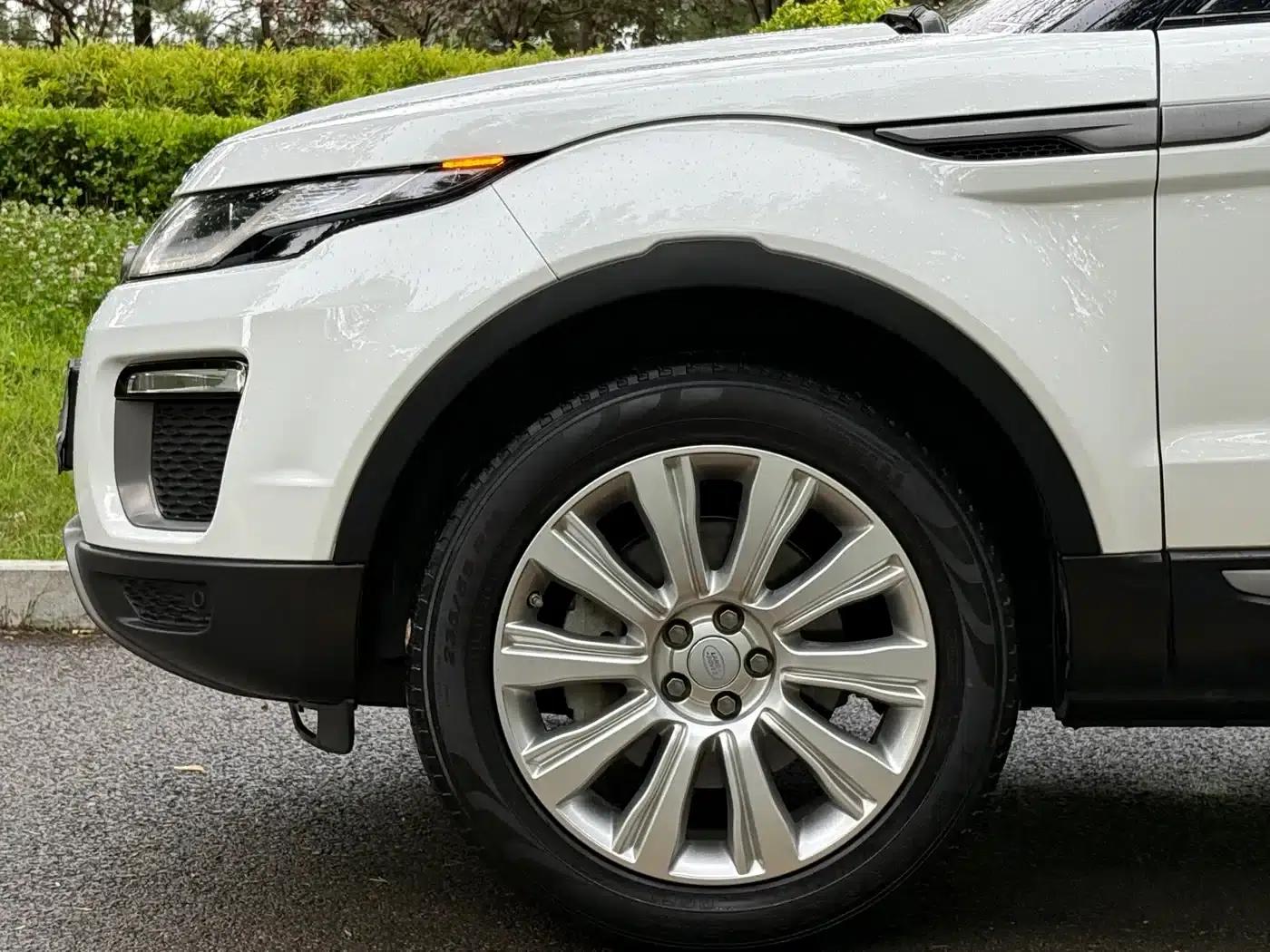 Range Rover Evoque 2016 2.0T SE Smart Edition — миниатюра 10