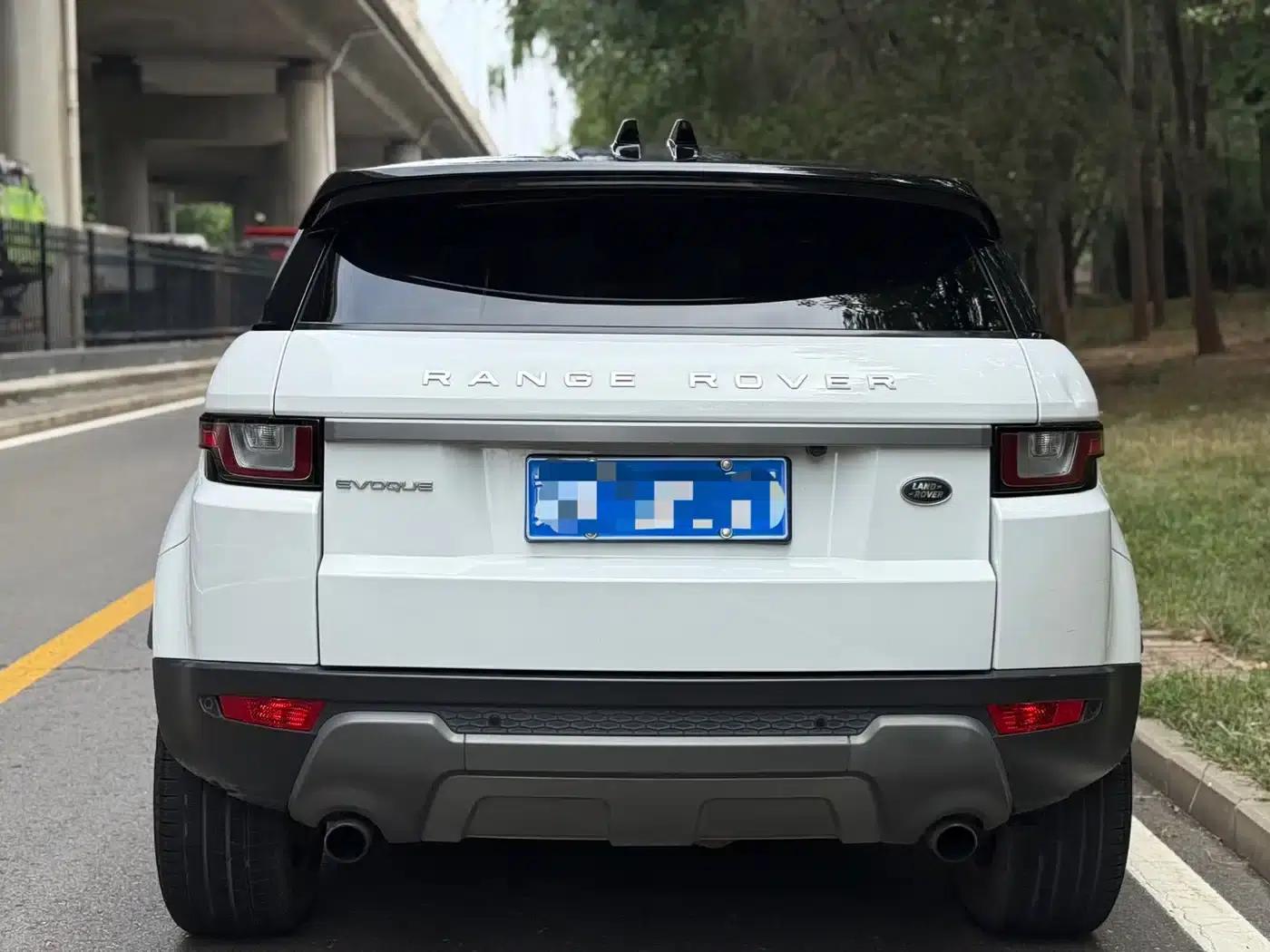 Range Rover Evoque 2017 2.0T SE Smart Edition — миниатюра 4