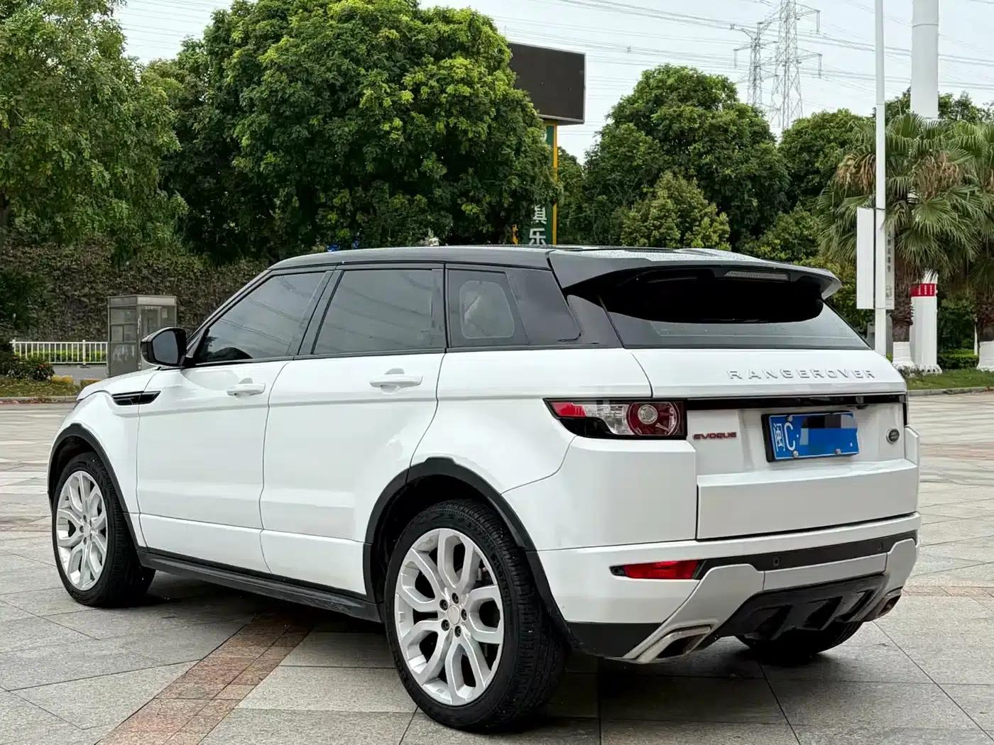 2014 Range Rover Evoque Imported 2.0T 5-Door Dynamic Edition — миниатюра 7