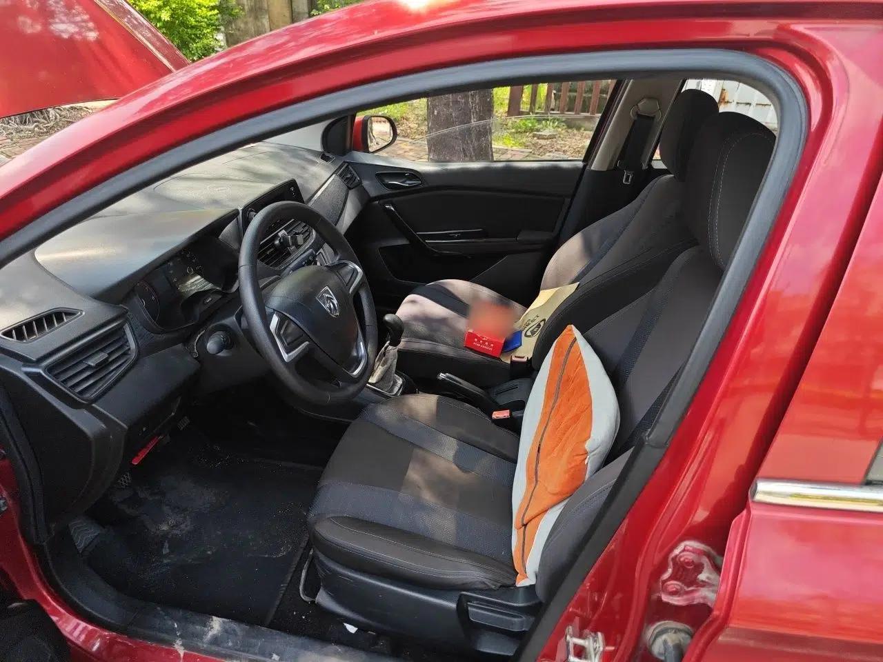 Baojun 310 2016 1.2L manual Comfort trim level — миниатюра 15