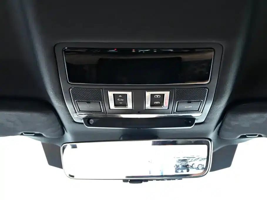 2024 Land Rover Defender 110 3.0T P400 X-DYNAMIC HSE — миниатюра 36