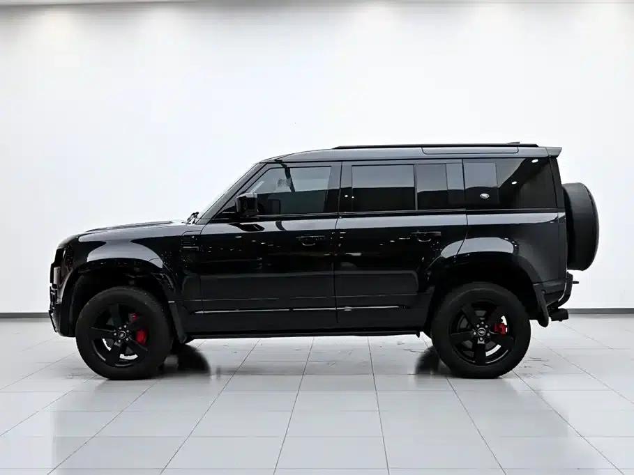 2024 Land Rover Defender 110 3.0T P400 X-DYNAMIC HSE — миниатюра 5