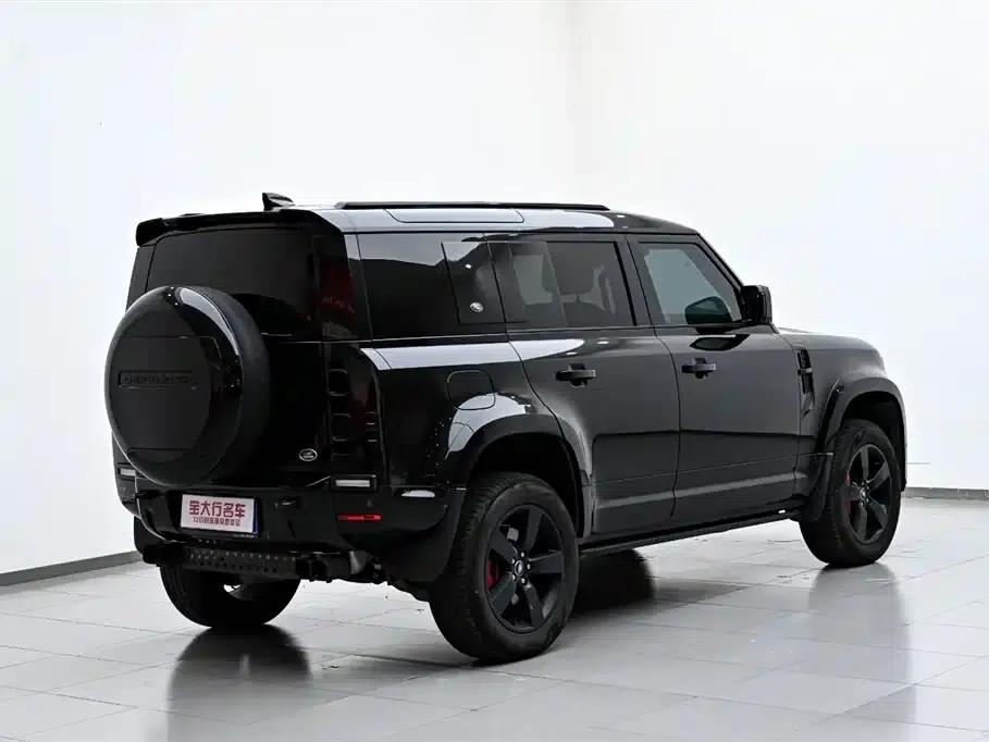 2024 Land Rover Defender 110 3.0T P400 X-DYNAMIC HSE — миниатюра 7