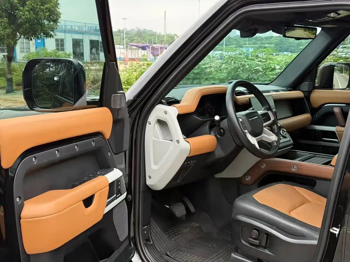 2024 Land Rover Defender 110 3.0T P400 Dark Edition — миниатюра 3