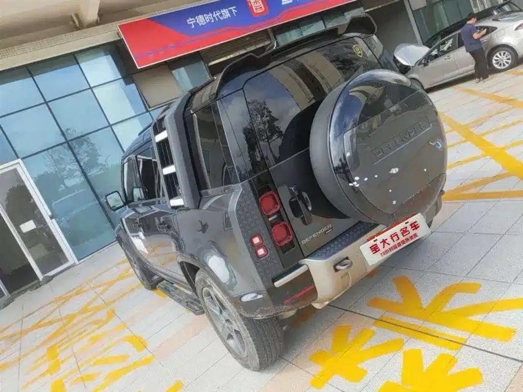 2023 Land Rover Defender Facelift 110 3.0T P400 X-DYNAMIC HSE — миниатюра 2