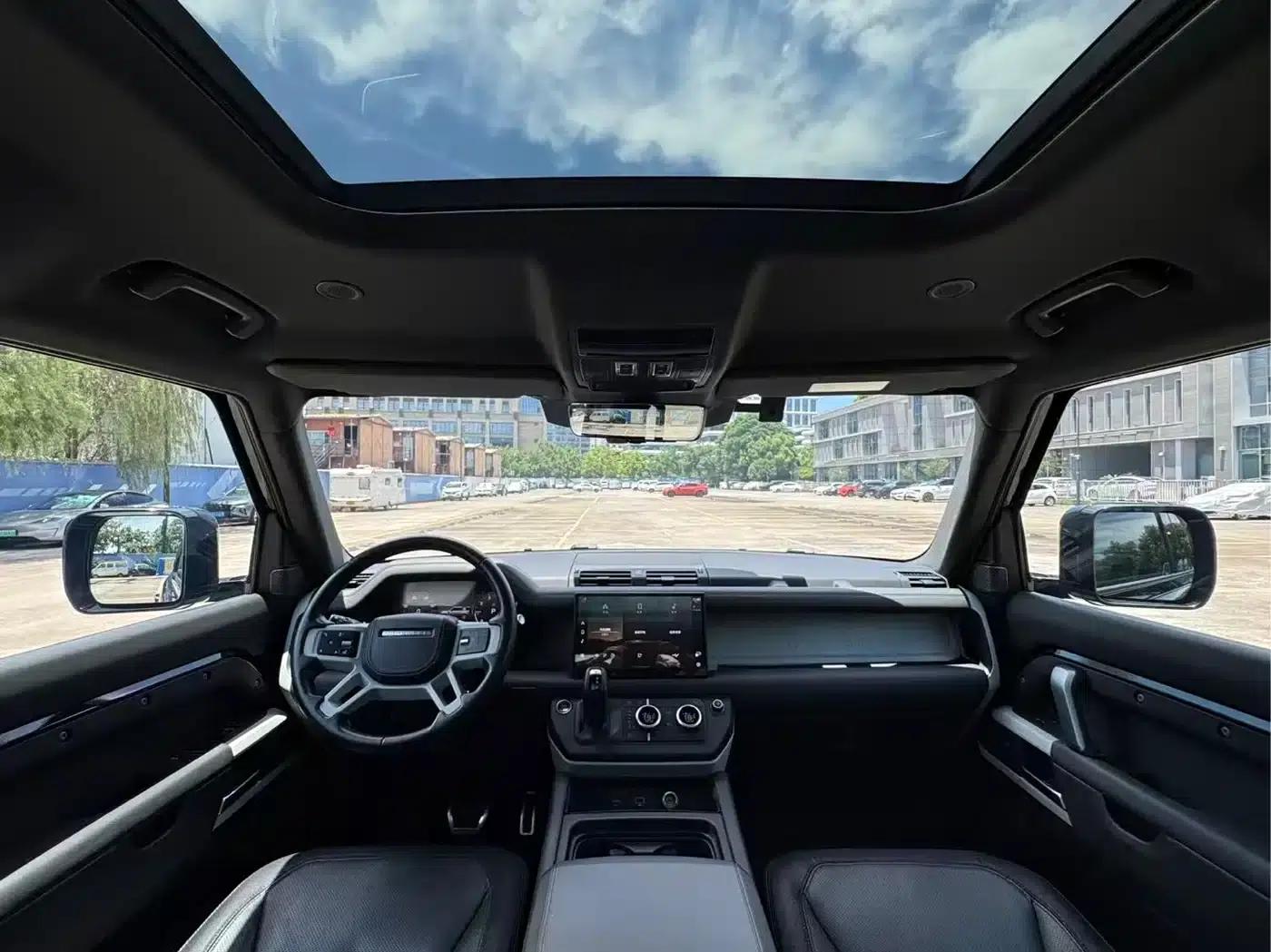 2023 Land Rover Defender 110 3.0T P400 X-DYNAMIC HSE — миниатюра 4