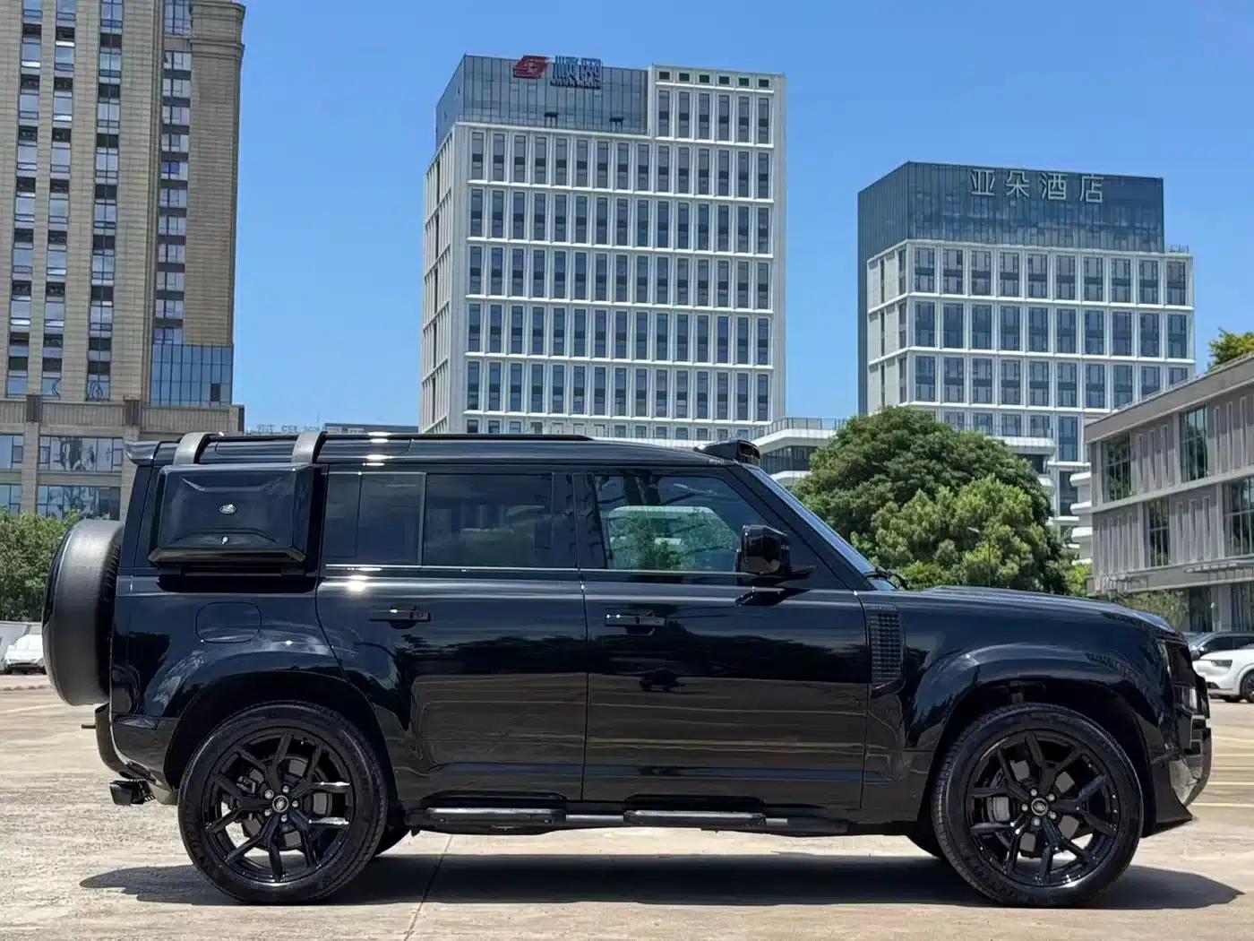 2023 Land Rover Defender 110 3.0T P400 X-DYNAMIC HSE — миниатюра 8