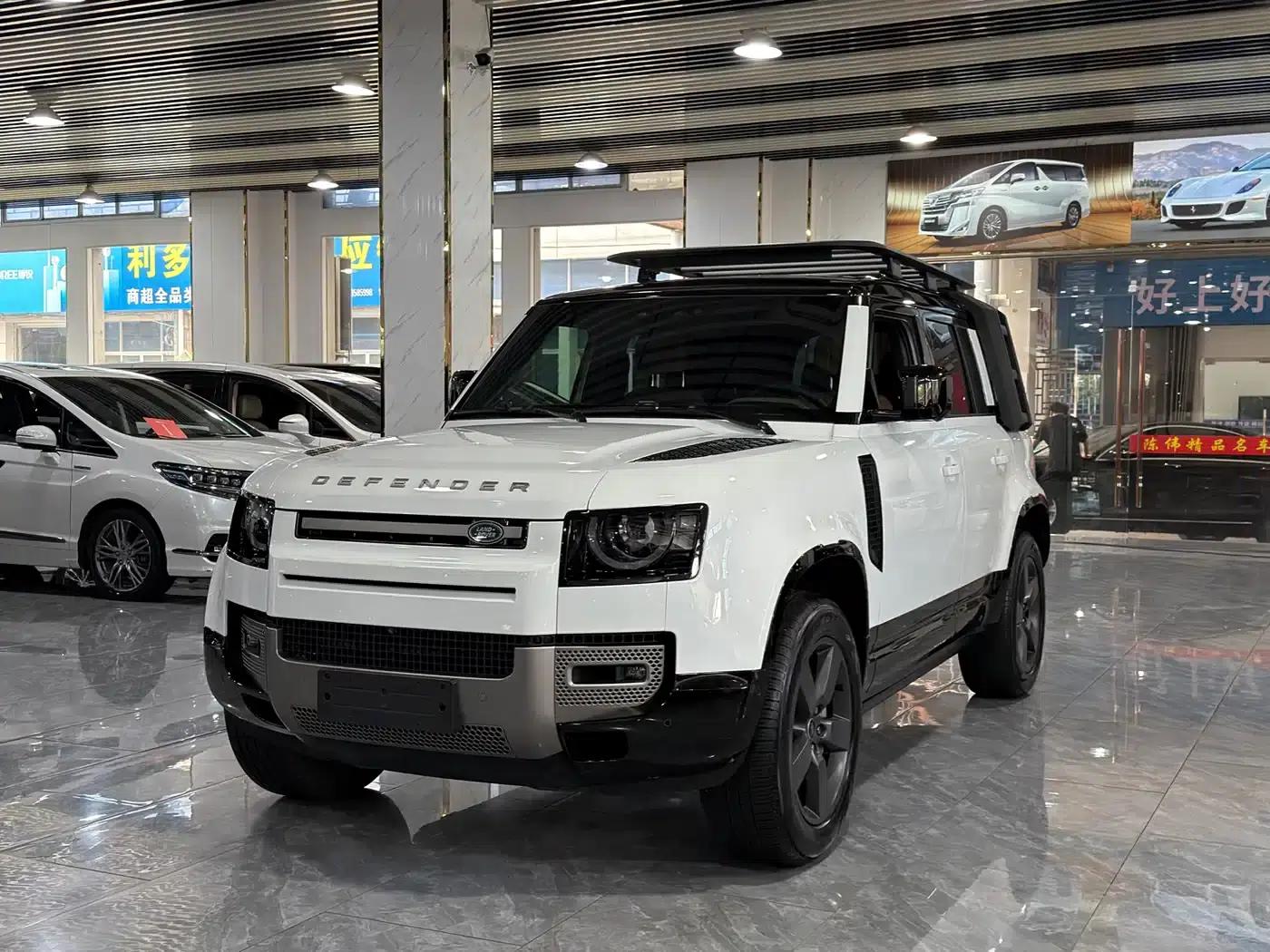 2025 Land Rover Defender 110 3.0T P400 X-Dynamic HSE — миниатюра 1