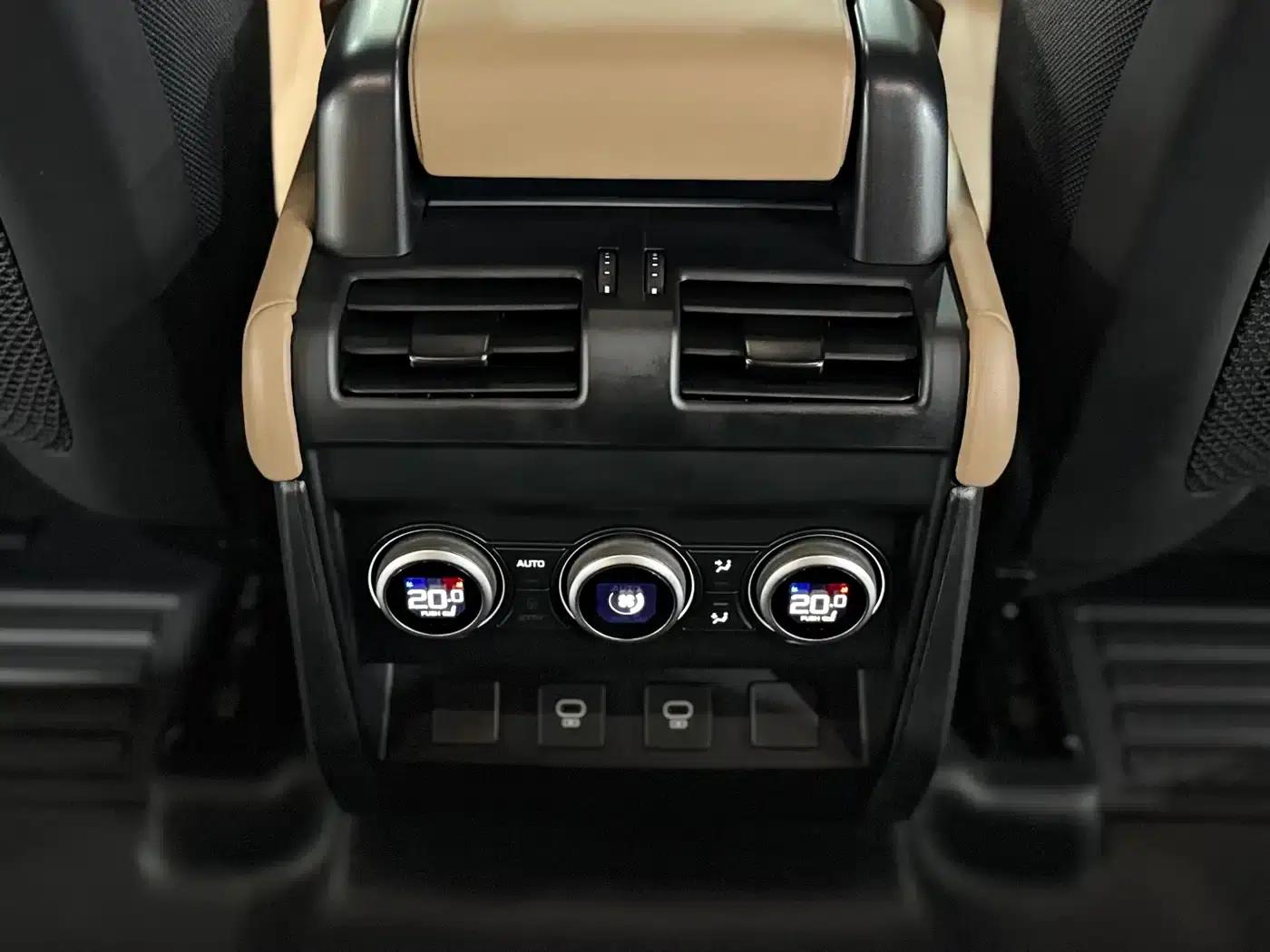 2025 Land Rover Defender 110 3.0T P400 X-Dynamic HSE — миниатюра 12
