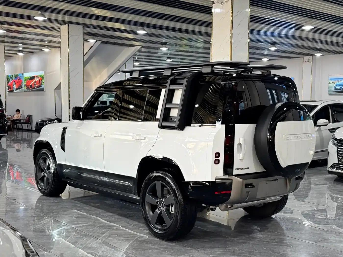 2025 Land Rover Defender 110 3.0T P400 X-Dynamic HSE — миниатюра 15