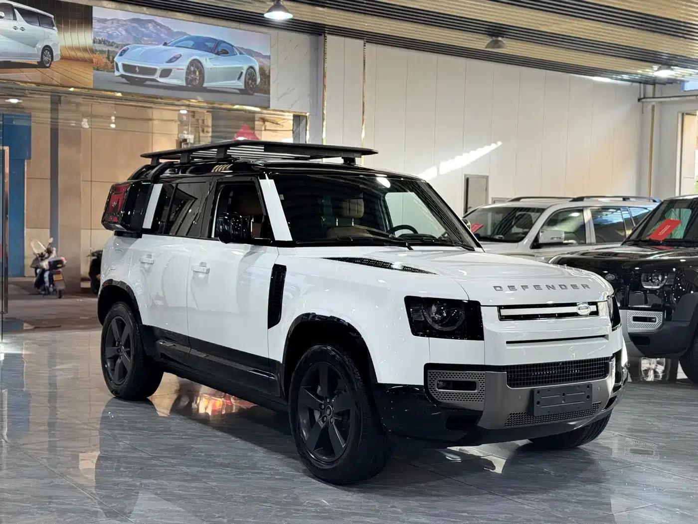 2025 Land Rover Defender 110 3.0T P400 X-Dynamic HSE — миниатюра 3