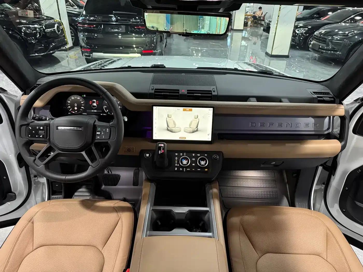 2025 Land Rover Defender 110 3.0T P400 X-Dynamic HSE — миниатюра 6