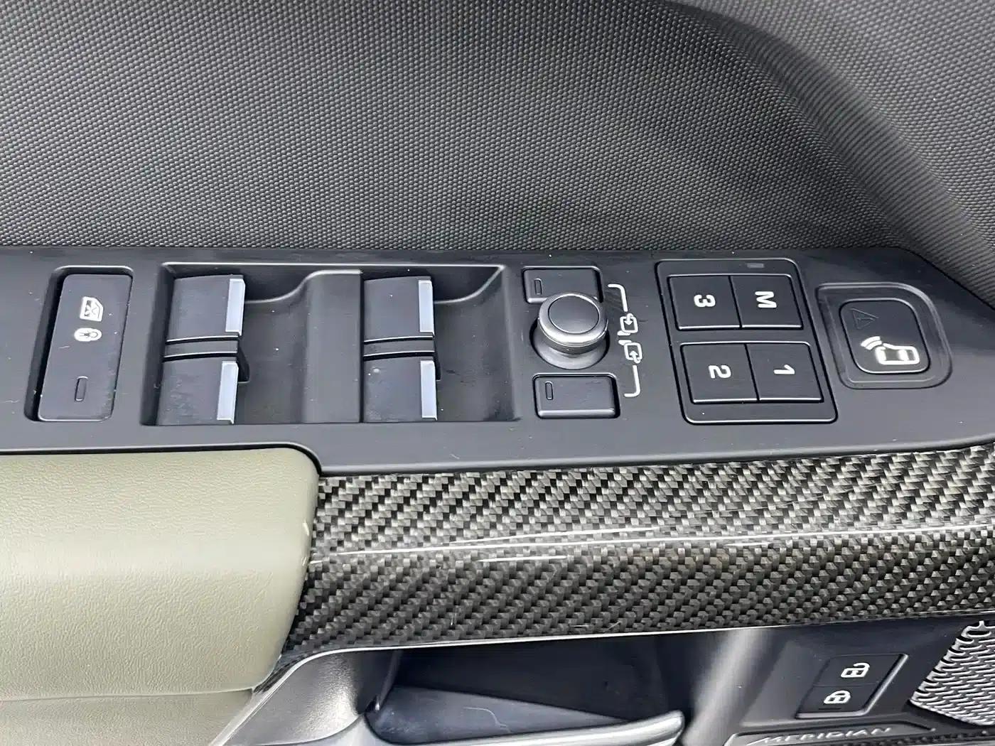 2022 Land Rover Defender 110 P400 X-DYNAMIC HSE — миниатюра 20