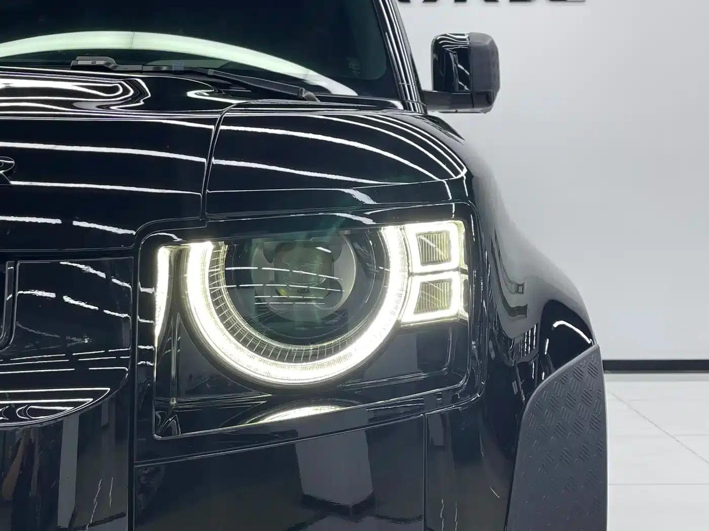 2022 Land Rover Defender 110 P400 X-DYNAMIC HSE — миниатюра 26