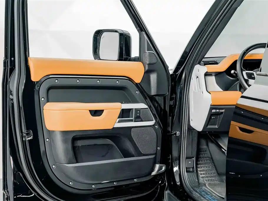 2024 Land Rover Defender 110 3.0T P400 X-DYNAMIC HSE — миниатюра 22
