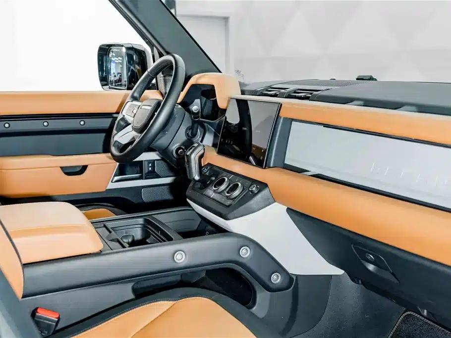 2024 Land Rover Defender 110 3.0T P400 X-DYNAMIC HSE — миниатюра 24