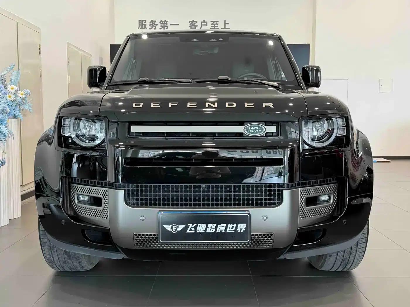 2024 Land Rover Defender 110 3.0T P400 X-DYNAMIC HSE — миниатюра 2