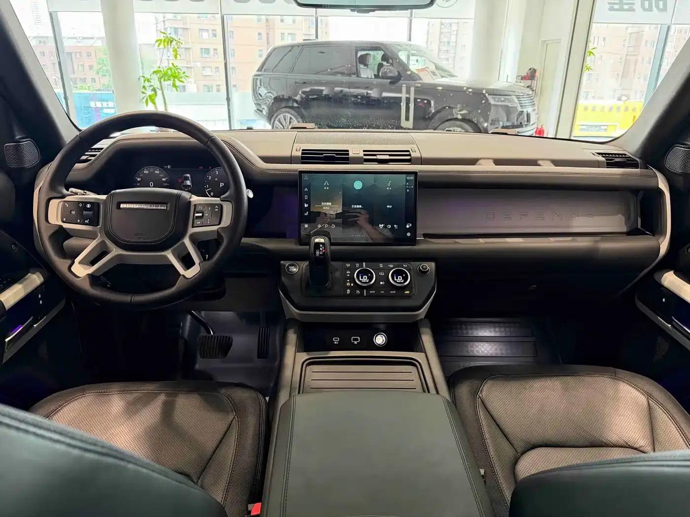 2024 Land Rover Defender 110 3.0T P400 X-DYNAMIC HSE — миниатюра 20