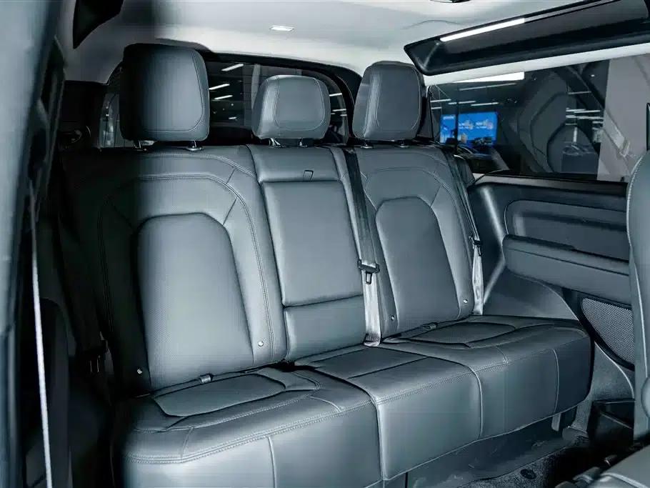 2024 Land Rover Defender 90 3.0T P400 HSE — миниатюра 22