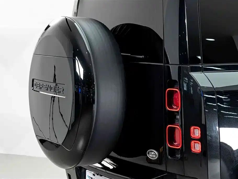 2024 Land Rover Defender 90 3.0T P400 HSE — миниатюра 8